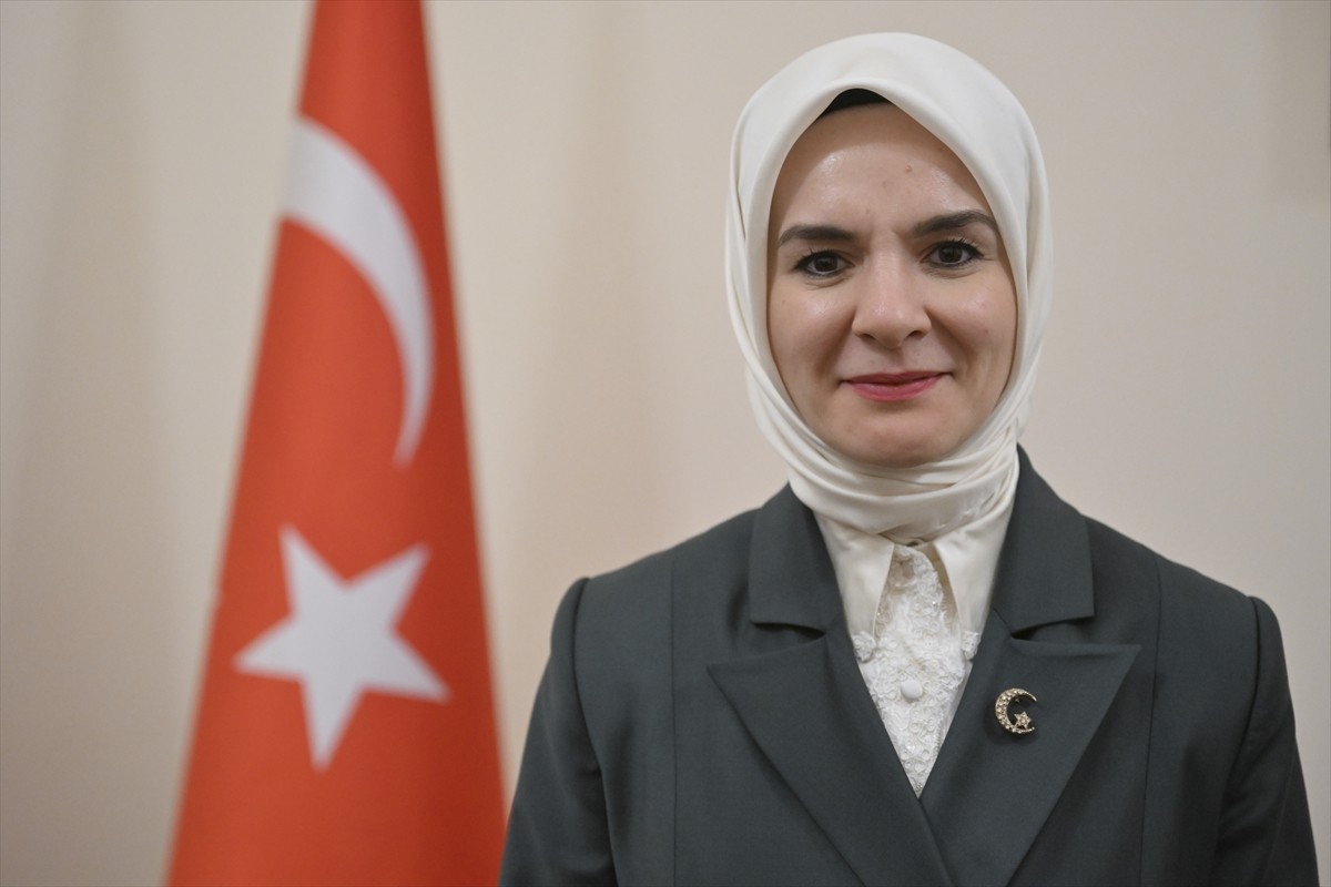 Aile ve Sosyal Hizmetler Bakanı Mahinur Özdemir Göktaş,  "nöbetçi bakan" uygulaması kapsamında...