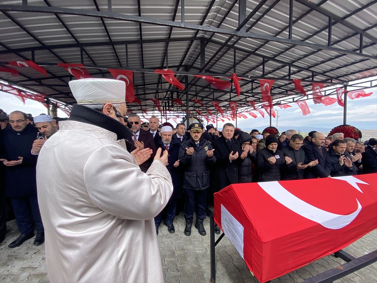 Ankara'da görevi esnasında geçirdiği trafik kazasında şehit olan polis memuru İbrahim Güney, Çubuk...