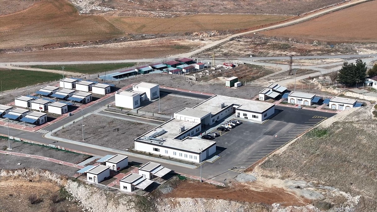 Batman Belediyesince kente kazandırılan Hayvan Tedavi, Bakım ve Rehabilitasyon Merkezi, sahipsiz...