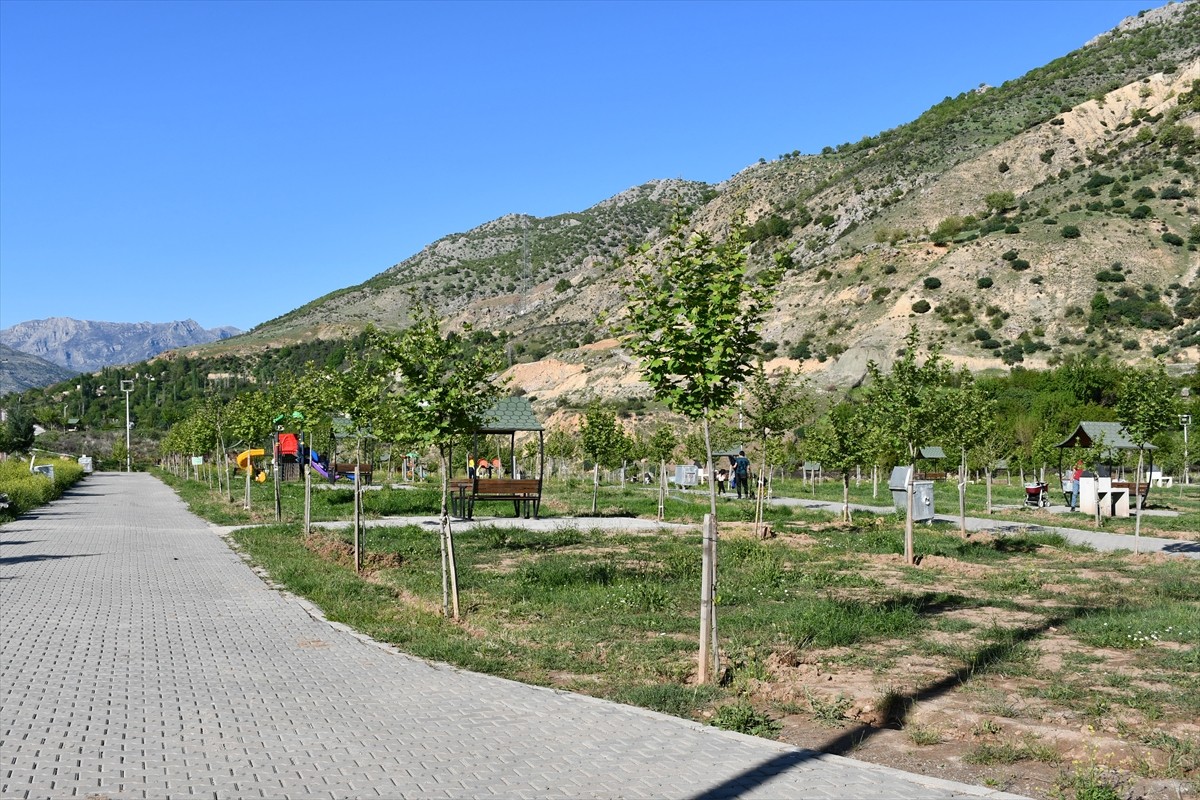 Batman Valiliği öncülüğünde, Kozluk Kaymakamlığı ve İl Özel İdaresinin iş birliğinde Alıçlı...