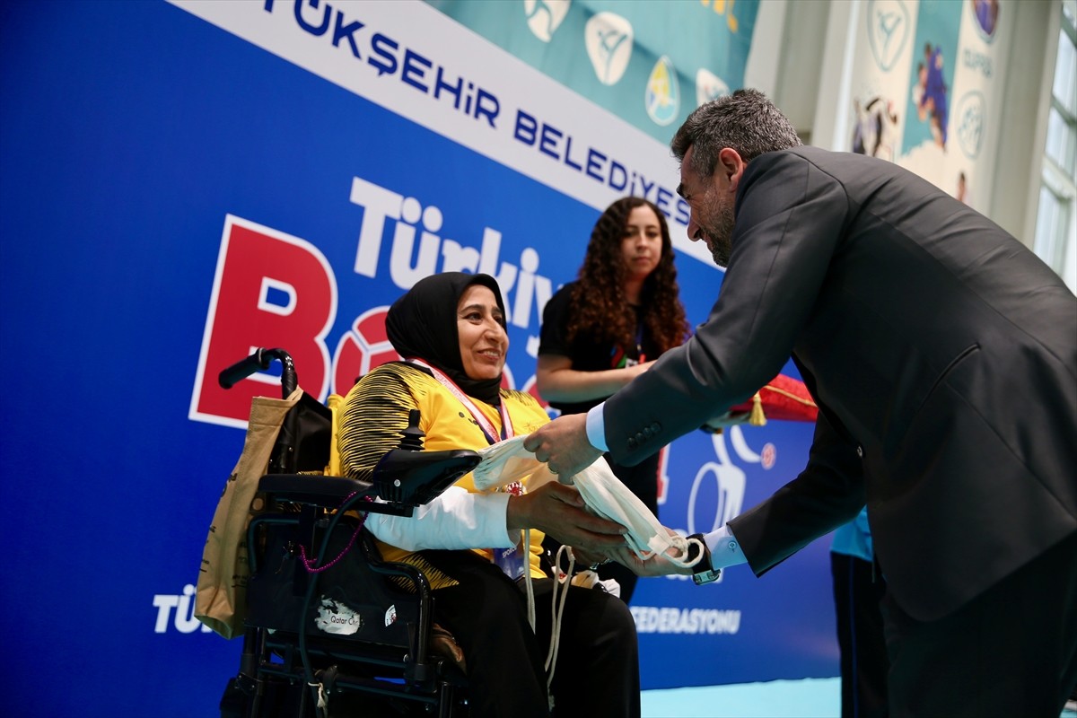 Bedensel engelli 133 sporcunun katılımıyla Kocaeli'de düzenlenen Türkiye Boccia Şampiyonası sona...