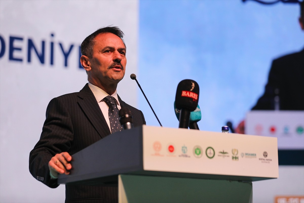 Bu yıl dördüncüsü düzenlenen "Uluslararası İslam Kültür ve Medeniyeti Sempozyumu" Kocaeli'de...