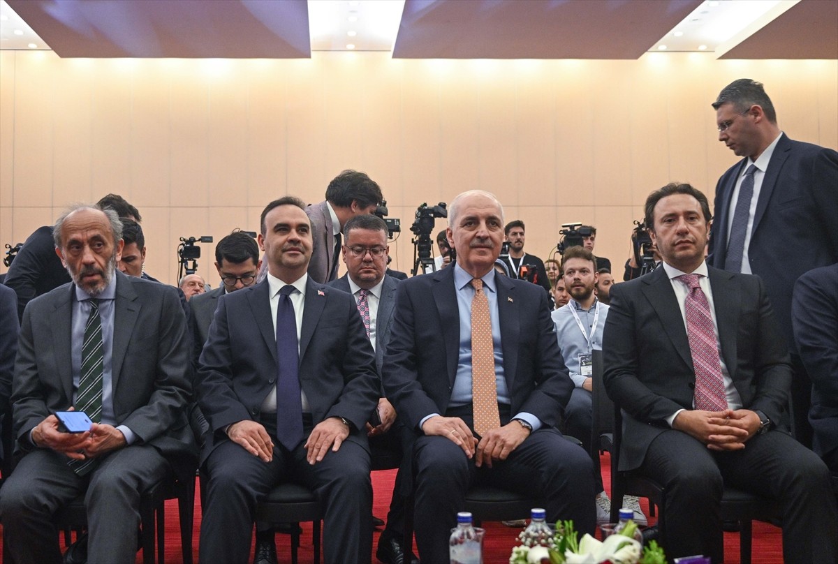 Bu yıl "Yapay Zeka Teknolojileri" temasıyla düzenlenen ve 27 Nisan'a kadar sürecek olan "7....