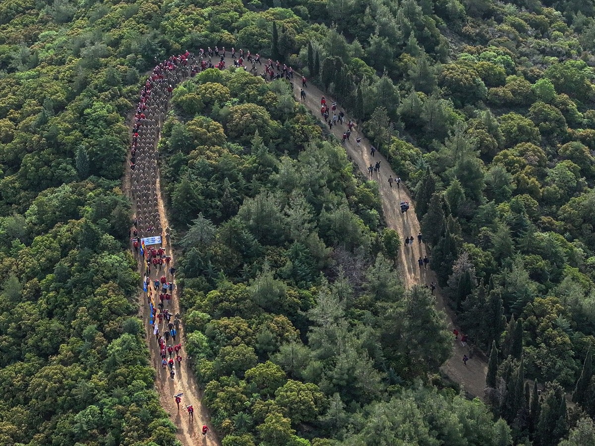 Çanakkale Kara Savaşları'nın 110. Yılı anma törenleri kapsamında, Gençlik ve Spor Bakanlığınca...