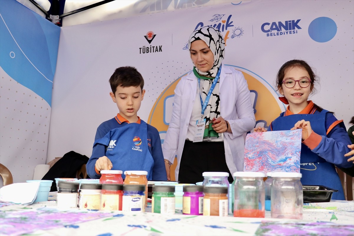 Canik Belediyesi tarafından 16 kurumun paydaşlığında düzenlenen Canik Bilim, Kültür ve Sanat...