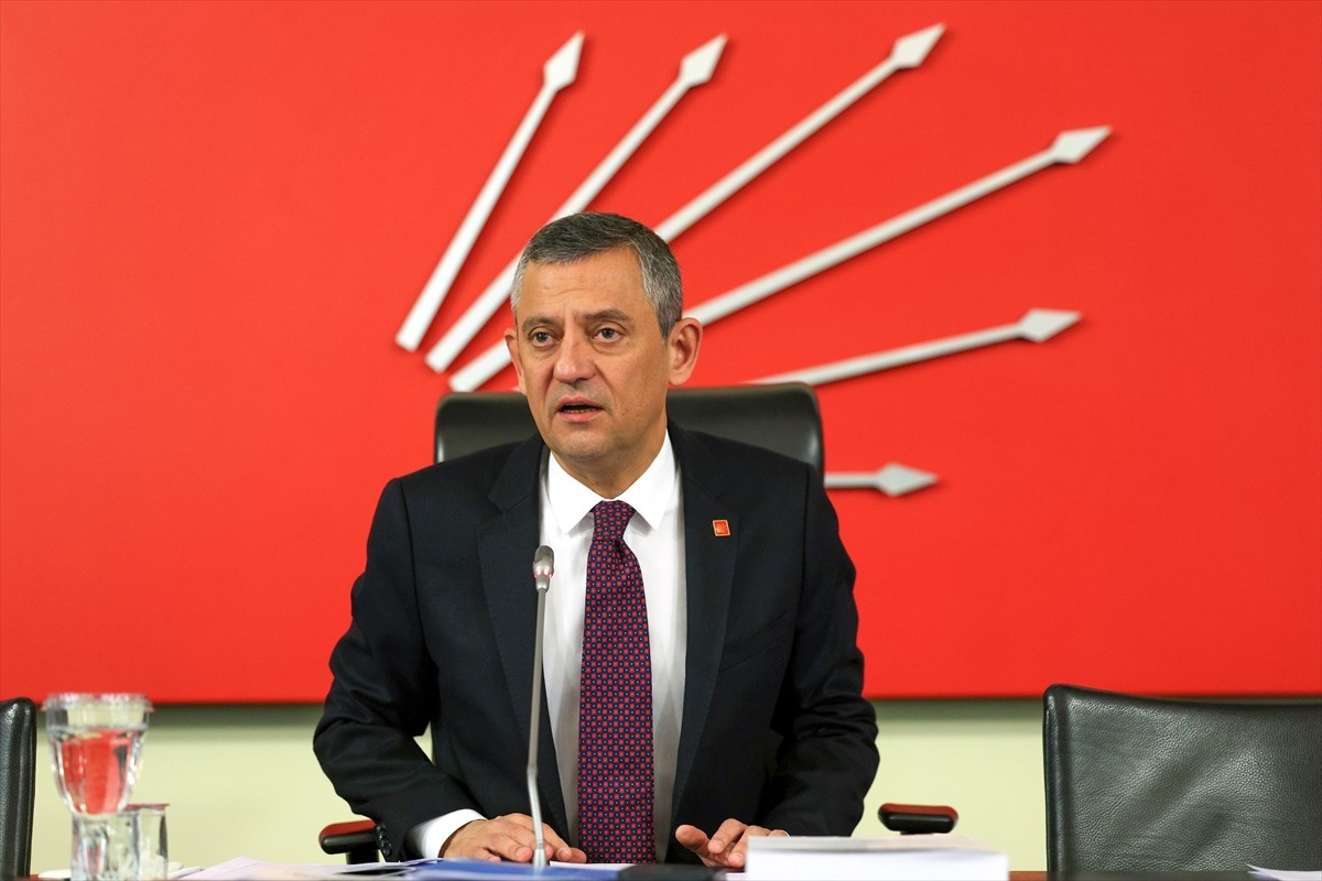 CHP Genel Başkan Özgür Özel başkanlığındaki Parti Meclisi (PM) toplantısı sona erdi.