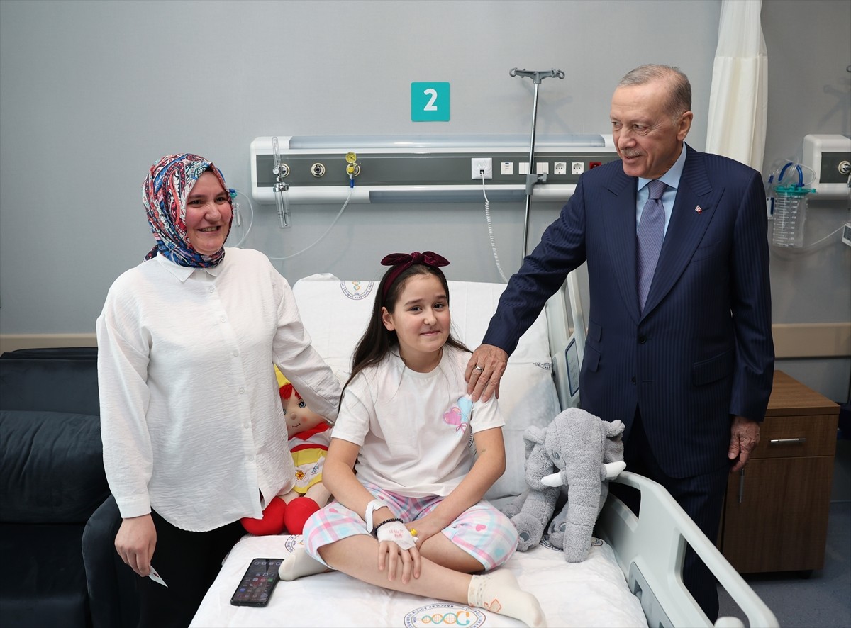 Cumhurbaşkanı Recep Tayyip Erdoğan, Bağcılar Kadın Doğum ve Çocuk Hastalıkları Hastanesi'nin...