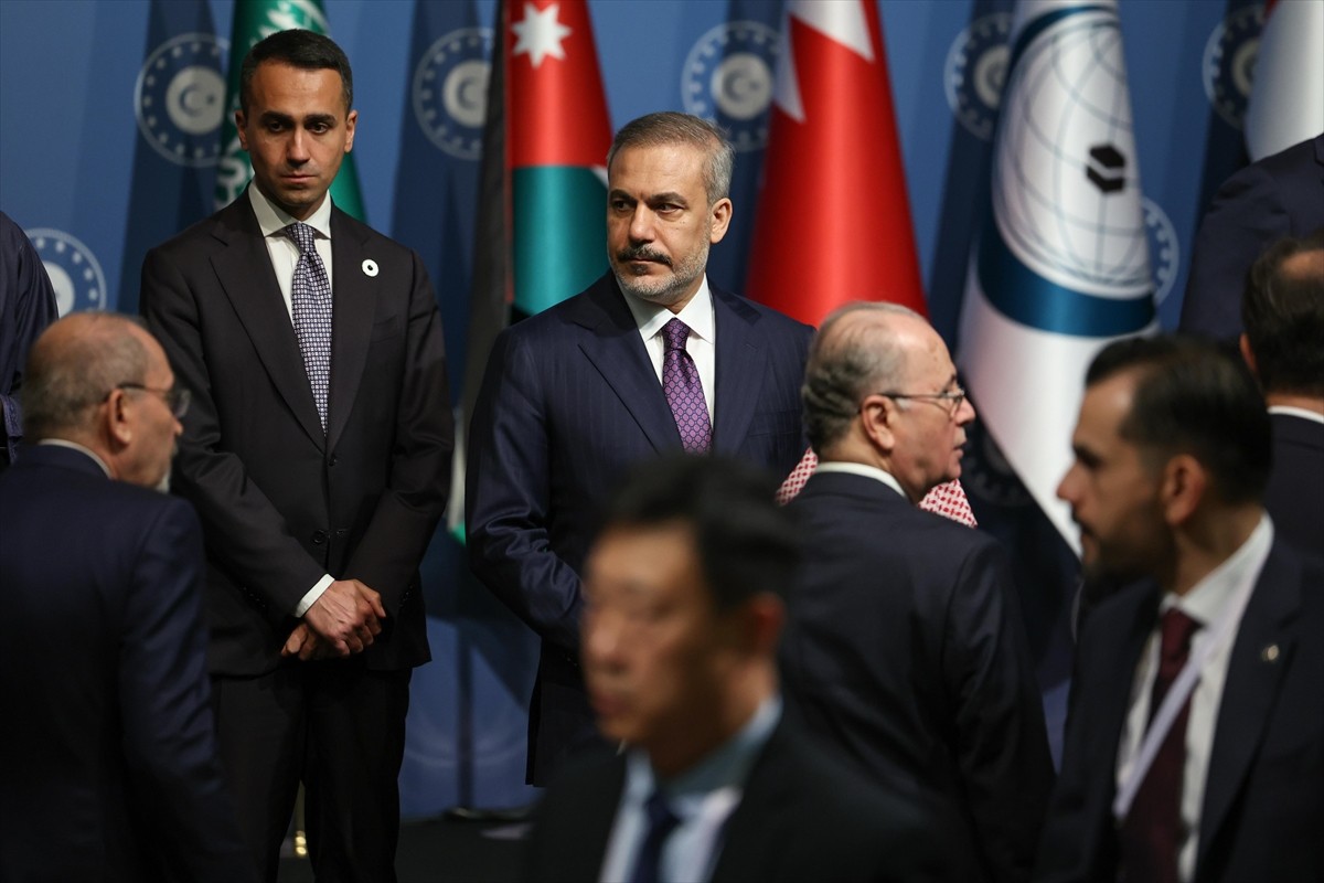 Dışişleri Bakanı Hakan Fidan, “İki Devletli Çözüm ve Ortadoğu’da Kalıcı Barış İçin Antalya...