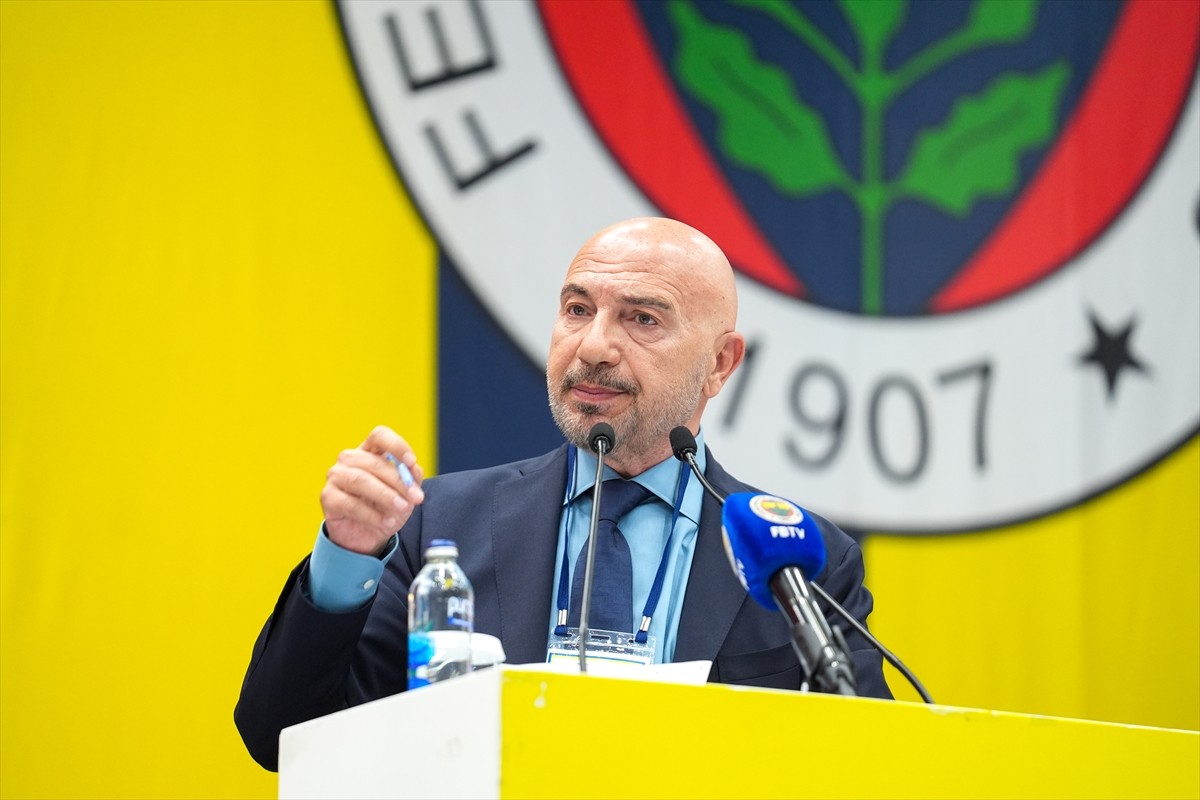 Fenerbahçe Kulübü Yüksek Divan Kurulu (YDK) toplantısı Kalamış'ta bulunan Fenerbahçe Faruk Ilgaz...