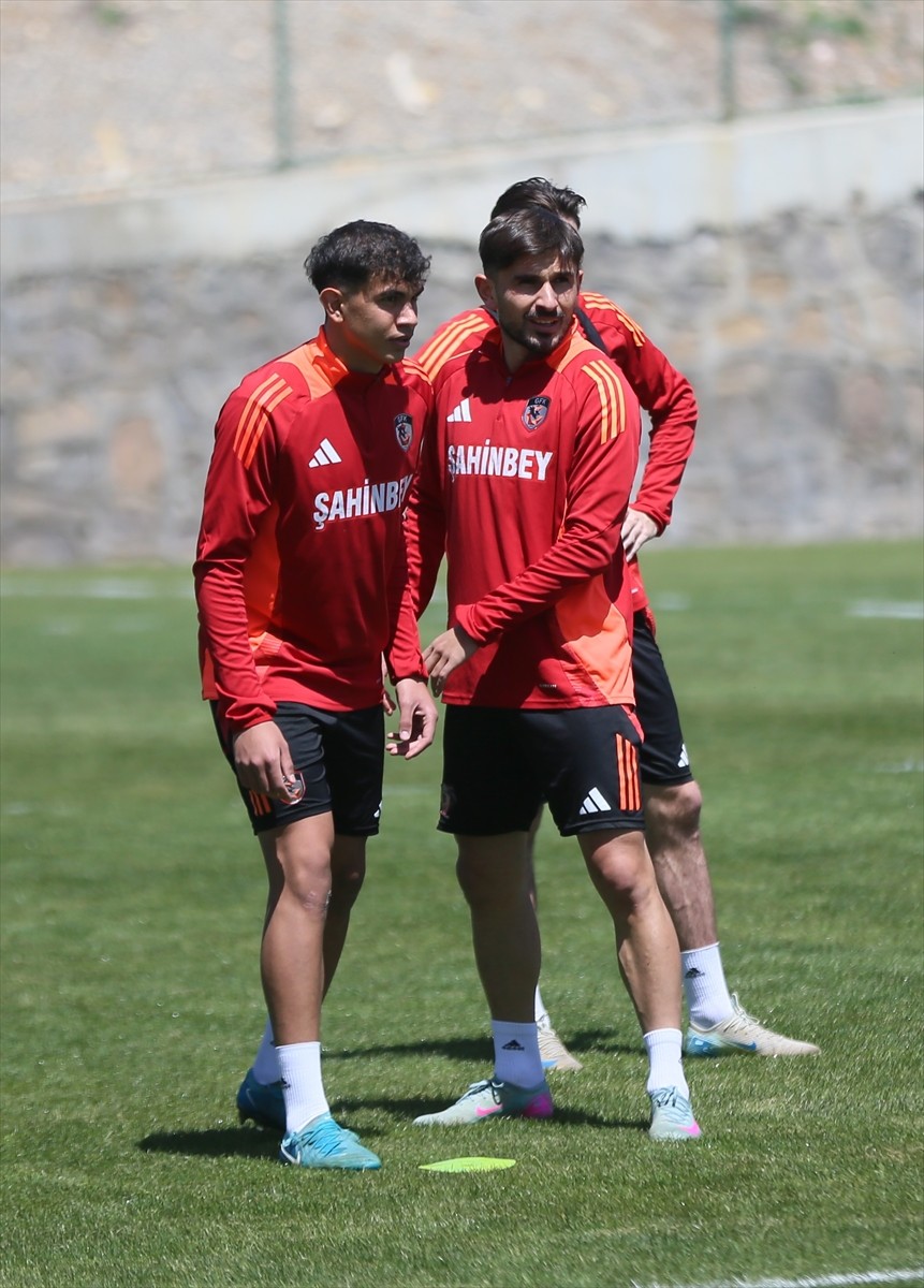 Gaziantep FK, Trendyol Süper Lig'in 32. haftasında RAMS Başakşehir ile 20 Nisan Pazar günü...