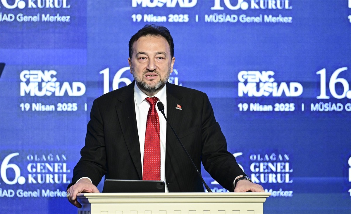 Genç MÜSİAD'ın 16. Olağan Genel Kurulu, Sanayi ve Teknoloji Bakanı Mehmet Fatih Kacır'ın...