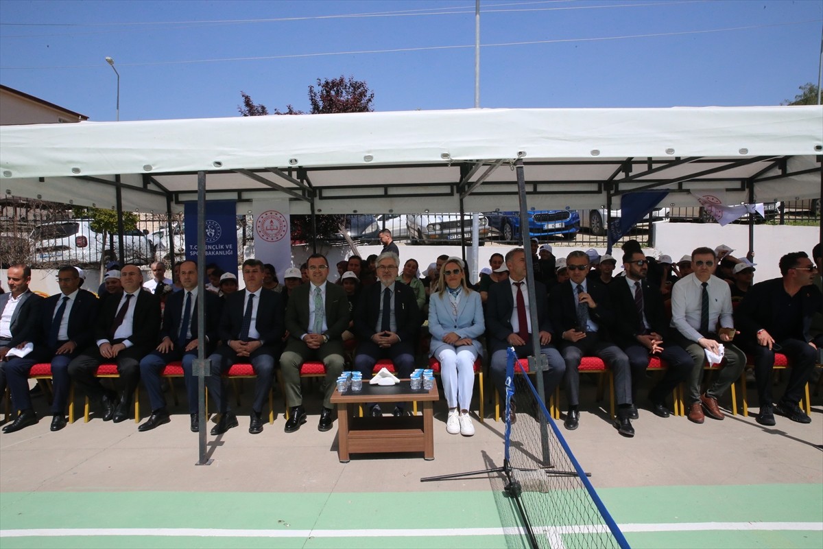 Hatay'da, Milli Eğitim Bakanlığı, Gençlik ve Spor Bakanlığı ile Türkiye Tenis Federasyonu (TTF)...