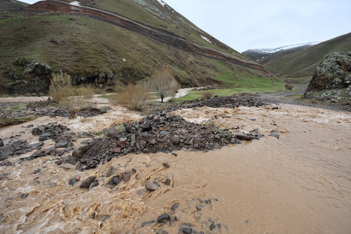 Iğdır'ın Tuzluca ilçesine bağlı Canderviş, Akdiz, Soğukbulak, Kırkbulak, Karacaören ve Kayaören...