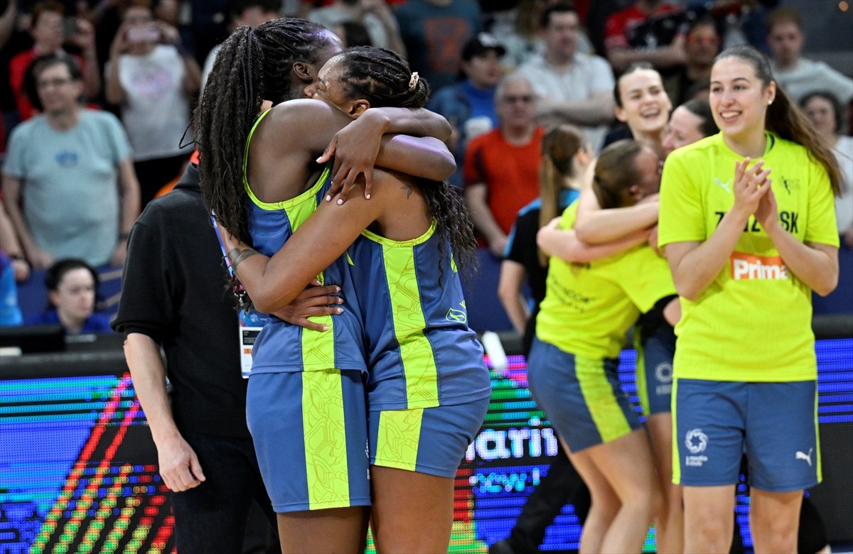İspanya'nın Zaragoza kentinde düzenlenen Basketbol FIBA Kadınlar Avrupa Ligi 6'lı Final'de Çimsa...