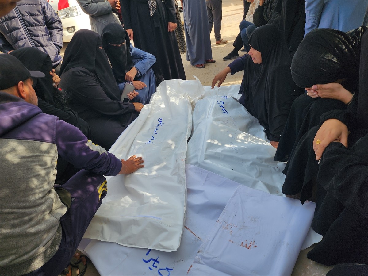 İsrail ordusunun Gazze Şeridi'nin güneyindeki Han Yunus kentinde Filistinli "Kaoud" ailesinin...