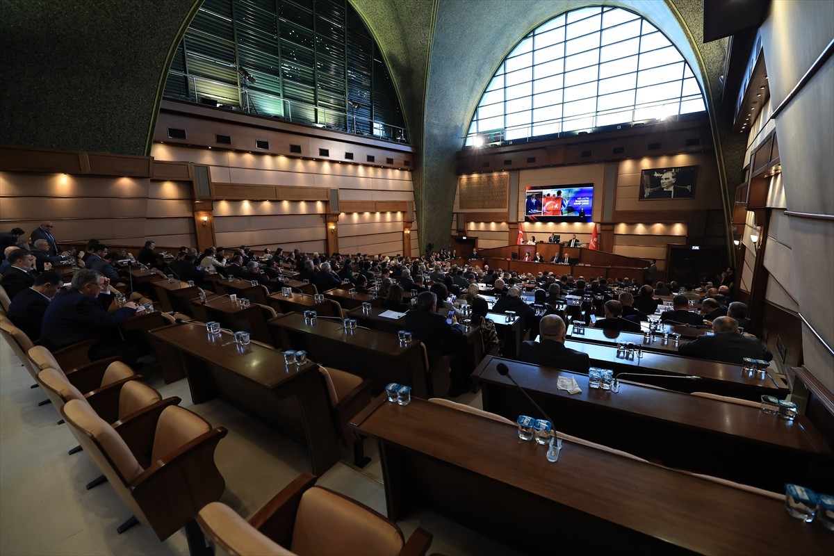 İstanbul Büyükşehir Belediyesi (İBB) Meclisi nisan ayı toplantılarının üçüncü oturumu, Meclis 2....