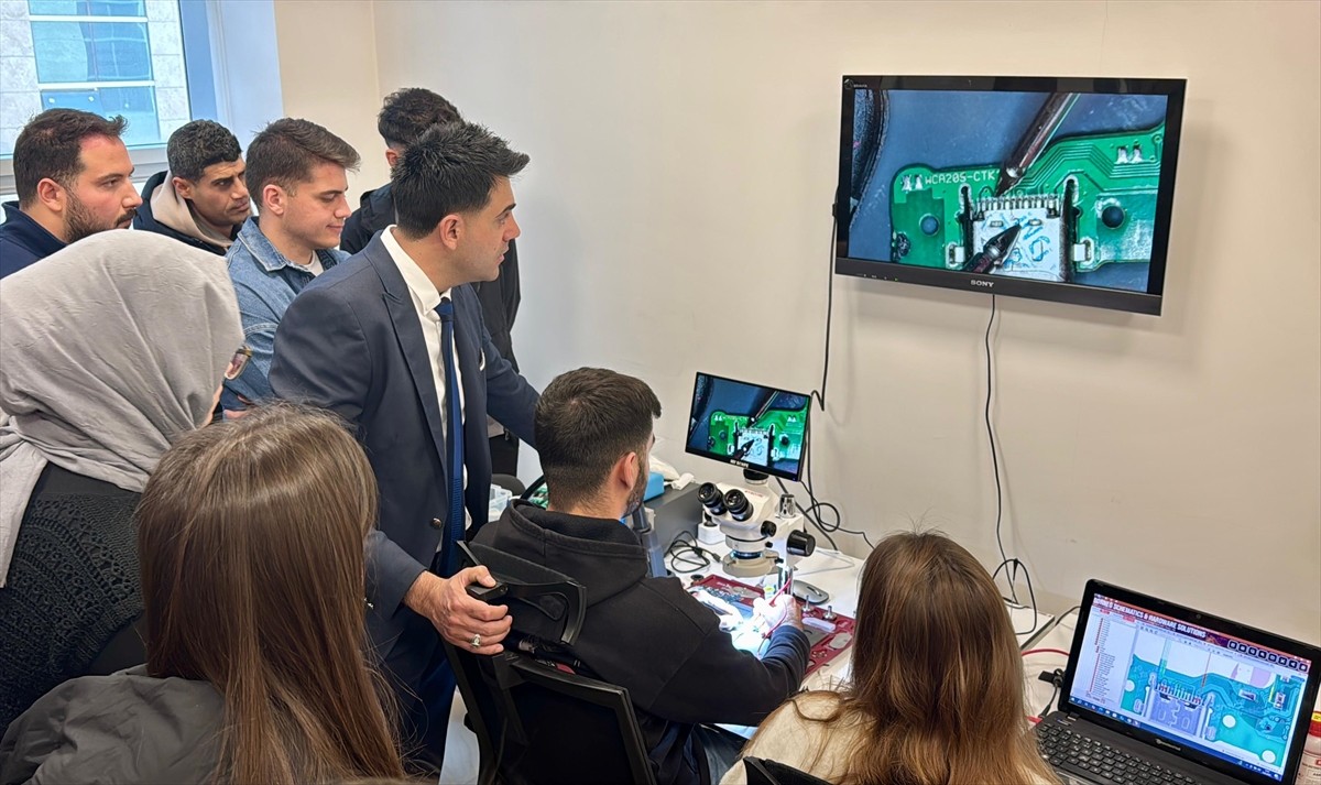 Kırşehir Ahi Evran Üniversitesi (KAEÜ) ve İl Emniyet Müdürlüğü arasında imzalanan "Dijital sıfır...