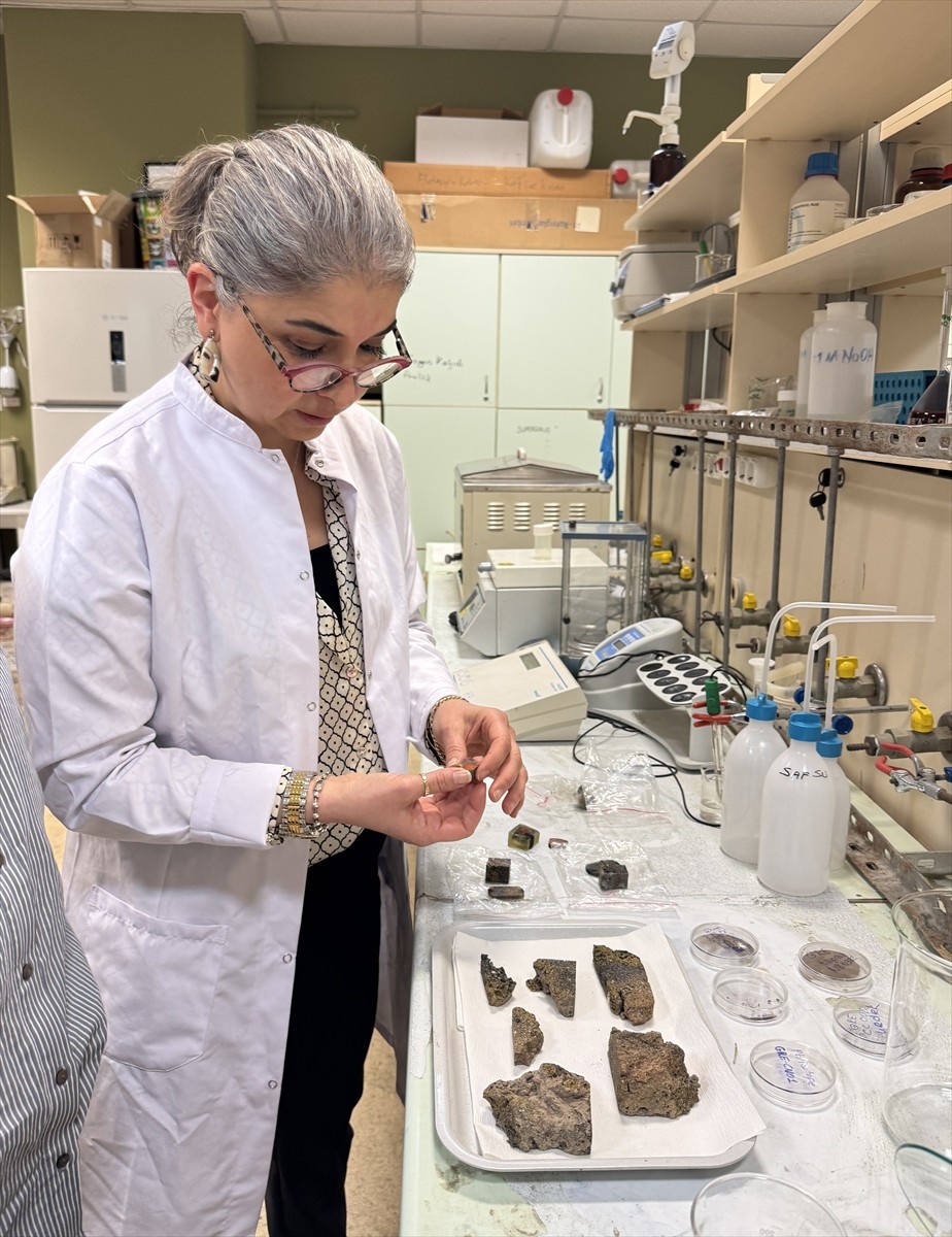 Kocaeli Üniversitesi (KOÜ) Arkeometri Çalışma Grubu, Anadolu'da milattan önce 5 bin yılları olarak...