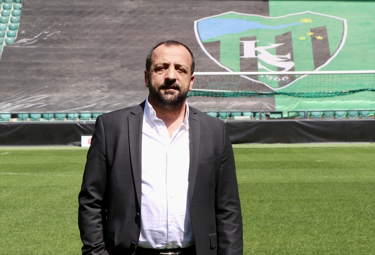 Kocaelispor, Trendyol 1. Lig'in 35. haftasında yarın deplasmanda karşılaşacağı Esenler Erokspor'u...