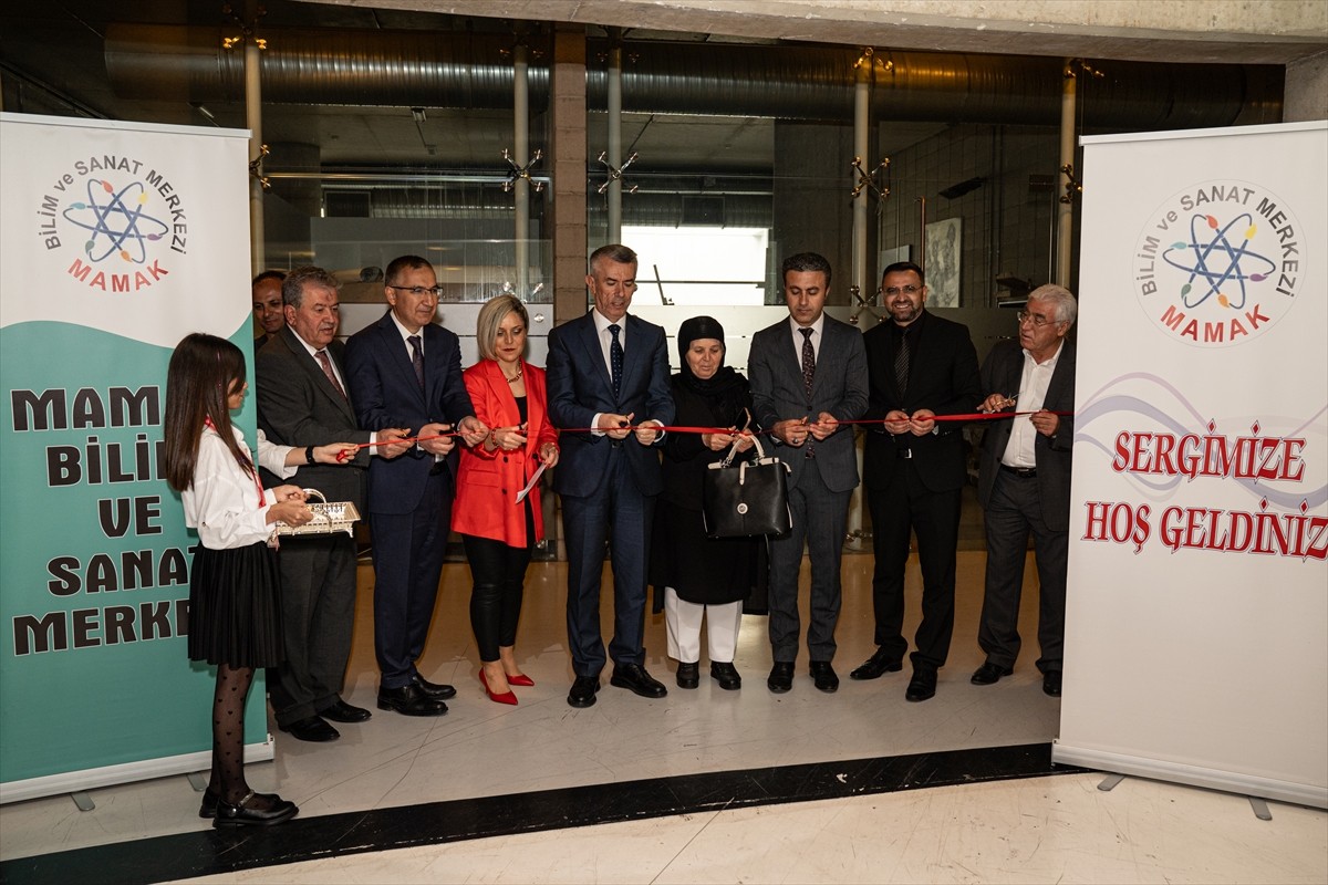 Mamak Bilim ve Sanat Merkezi (BİLSEM) atölyesi öğrencilerinin hazırladığı "Doğa" konulu sergi...