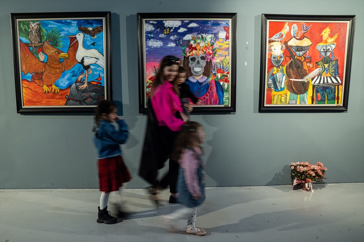 Mamak Bilim ve Sanat Merkezi (BİLSEM) atölyesi öğrencilerinin hazırladığı "Doğa" konulu sergi...