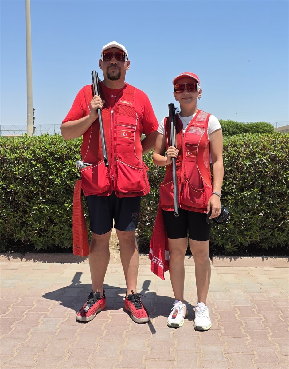 Milli atıcılar Yavuz İlnam ve Rümeysa Pelin Kaya, Kuveyt'te düzenlenen Plak Atışları Grand...