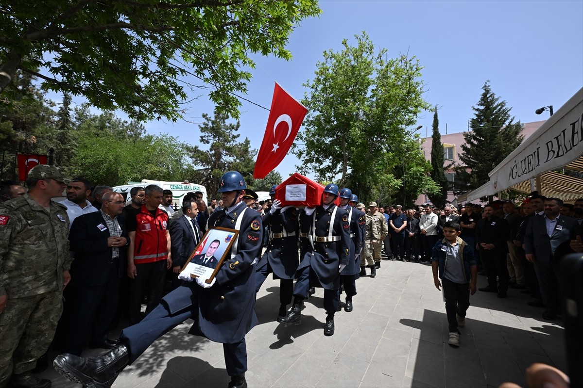 Nevşehir'de atış eğitimi sırasında kaza sonucu şehit olan Astsubay Kıdemli Başçavuş Hüseyin Uzun...