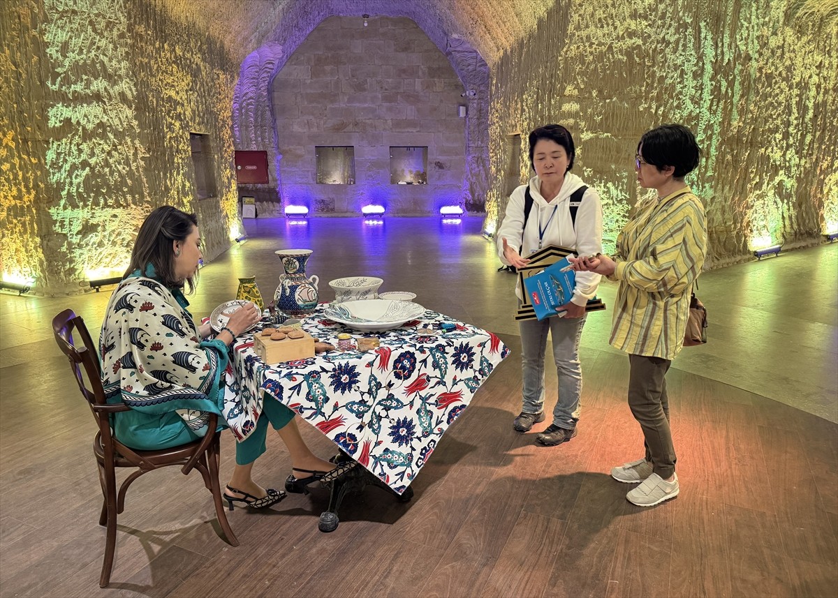 Nevşehir'in Avanos ilçesindeki atölyelerde yaşatılan Kapadokya'nın zengin seramik sanatı...