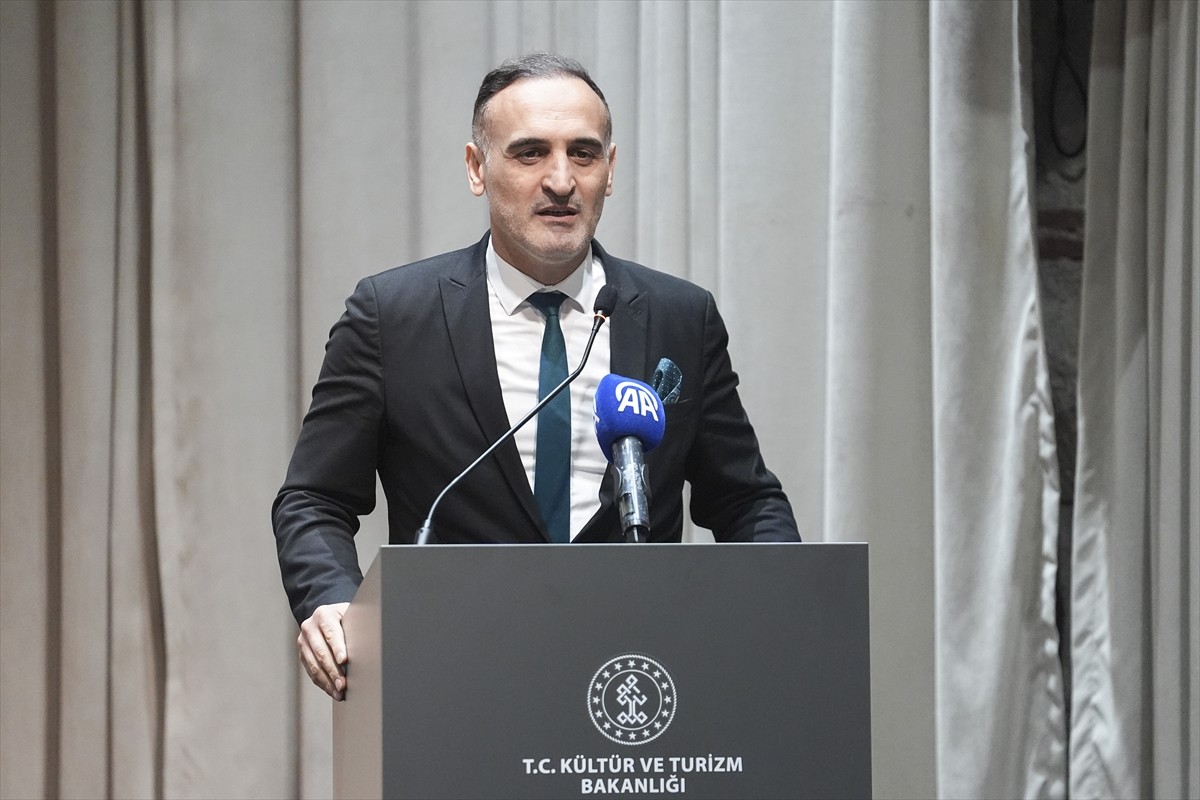 Rami Kütüphanesi ve İbnülemin Mahmut Kemal İnal Vakfı Biyografi Enstitüsü iş birliğiyle hazırlanan...