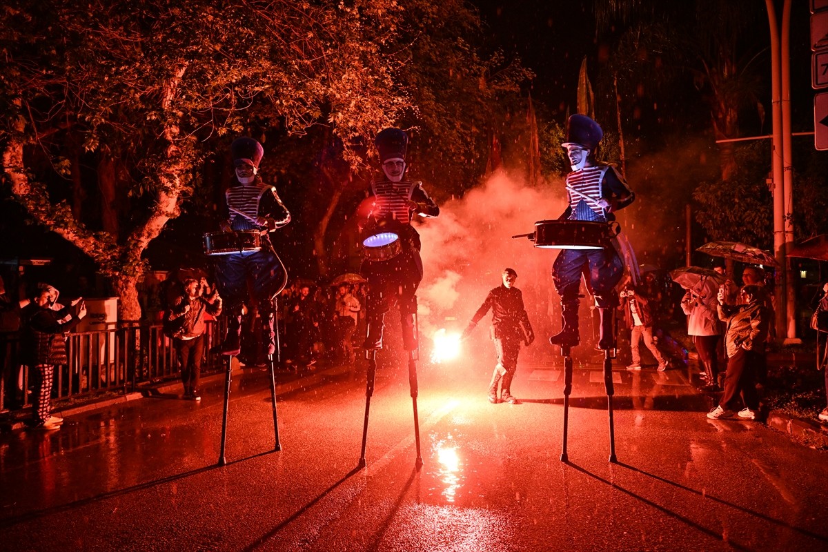 Sabancı Vakfı ve Devlet Tiyatroları Genel Müdürlüğü işbirliğiyle düzenlenen "Devlet...