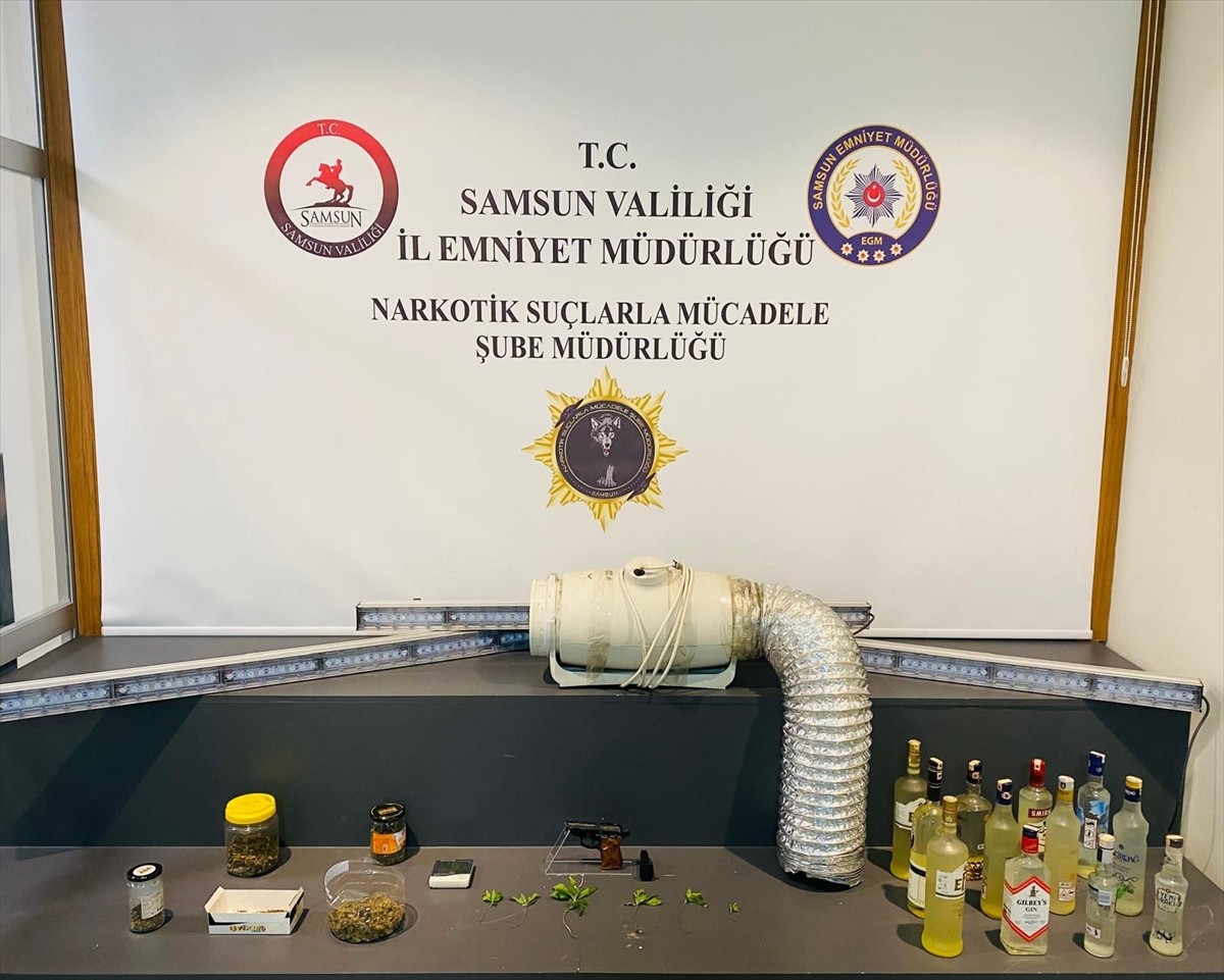 Samsun'un İlkadım ilçesinde, evine kurduğu iklimlendirme sistemiyle kenevir yetiştiren zanlı...