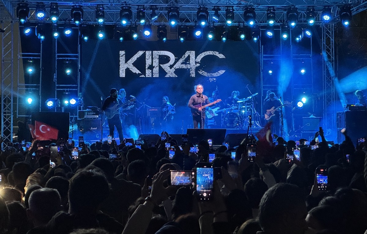 Sanatçı Kıraç, Kahramanmaraş'a İstiklal Madalyası verilişinin 100. yıl dönümü kutlamaları...