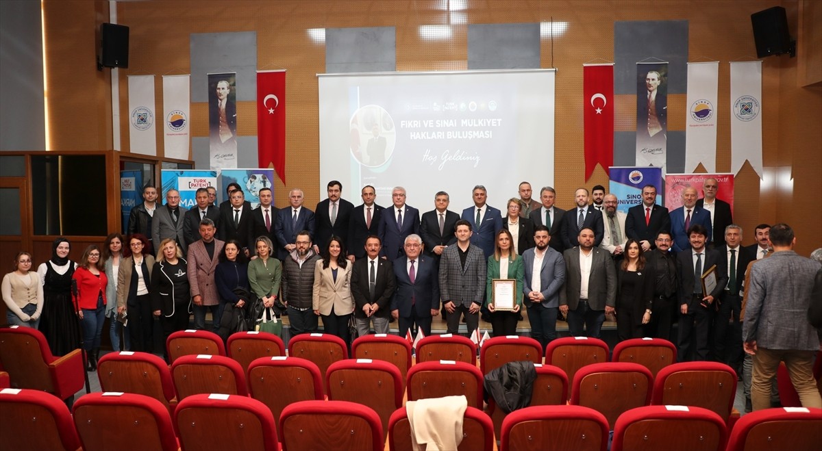 Sinop'ta "Fikri Mülkiyetin Akademik Hayattaki Rolü" konulu panel gerçekleştirildi. Sinop...