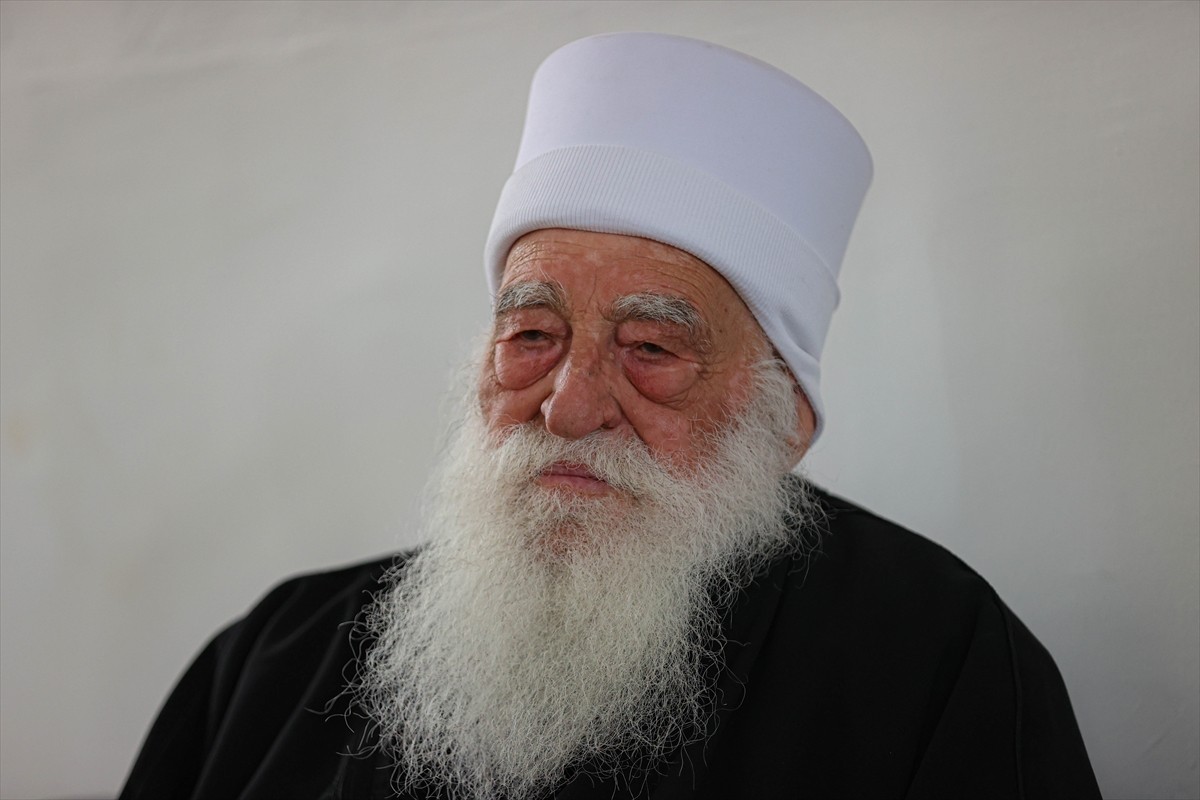Suriye'nin güneyindeki Süveyda ilinde Dürzi topluluğunun önde gelen dini liderlerinden Hammud...