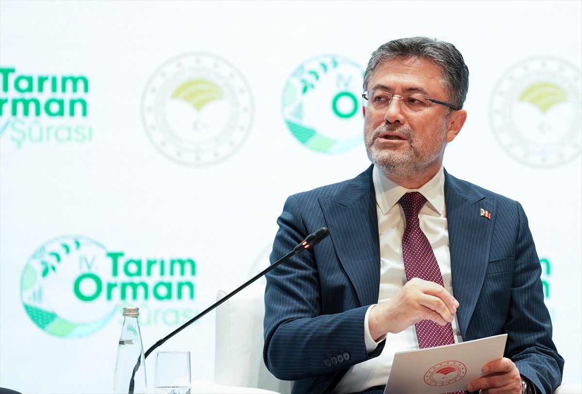 Tarım ve Orman Bakanı İbrahim Yumaklı, İstanbul’da düzenlenen ''Tarım Diplomasisi Forumu''na...