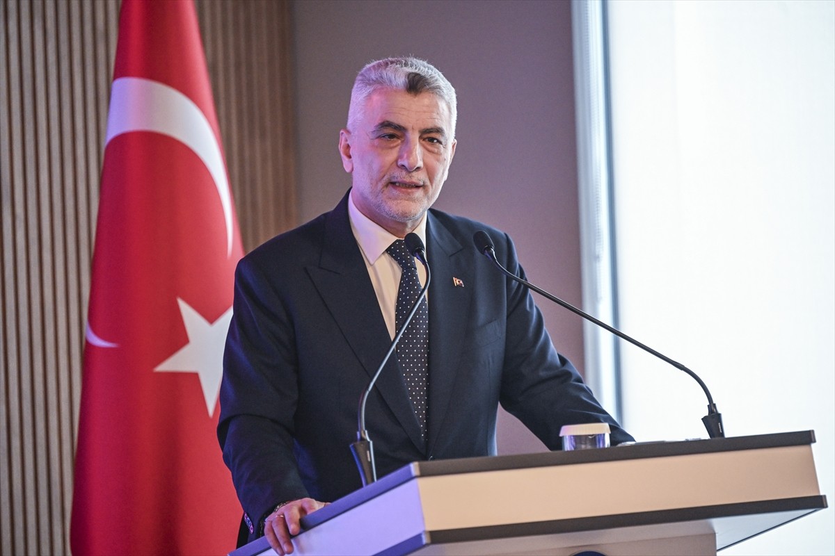 Ticaret Bakanı Ömer Bolat, Türkiye - Şili İş Forumu toplantısına katılarak konuşma...