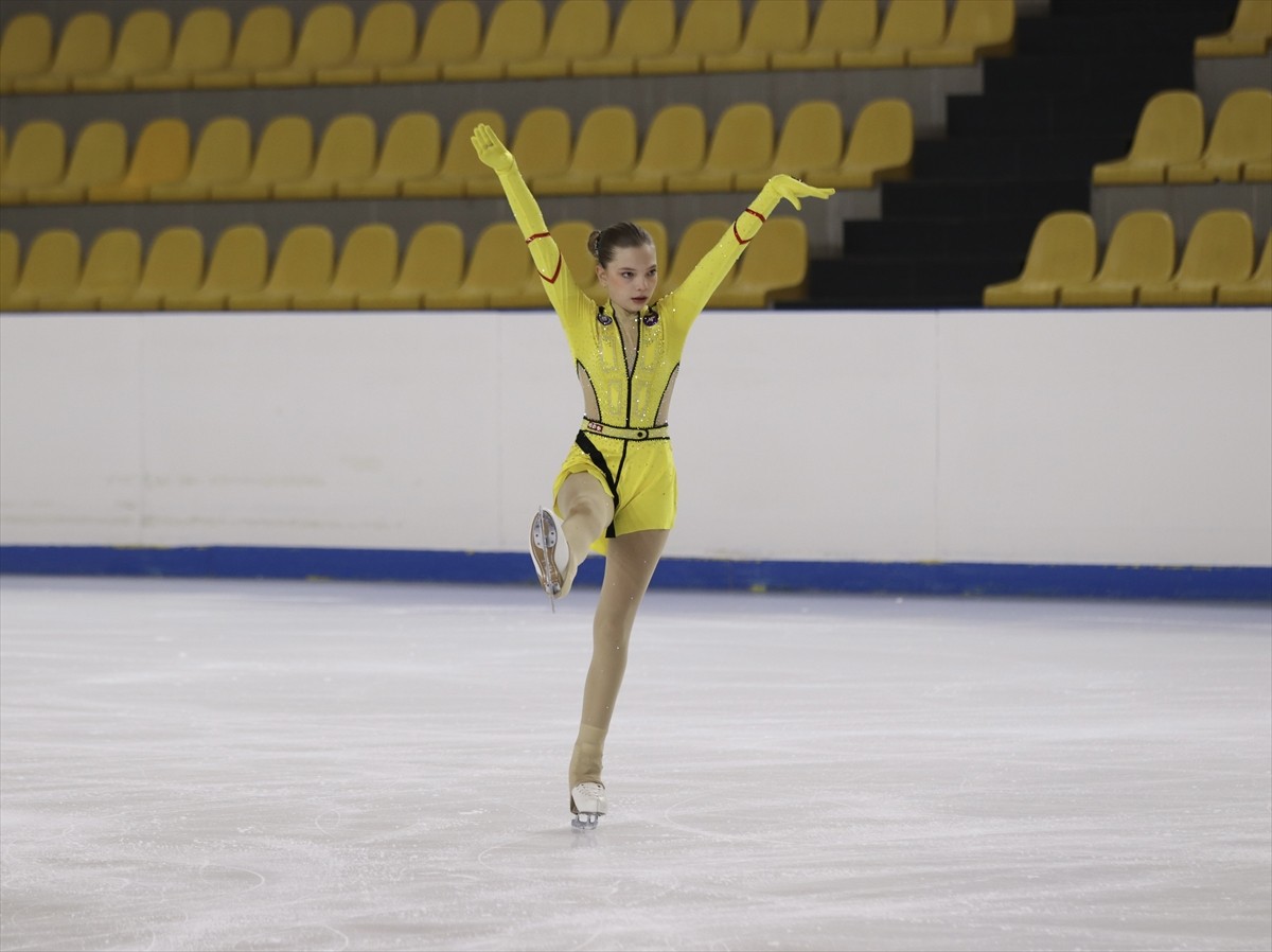 Türkiye Buz Pateni Federasyonu faaliyet programında yer alan Artistik Buz Pateni Spor Toto Kupası...