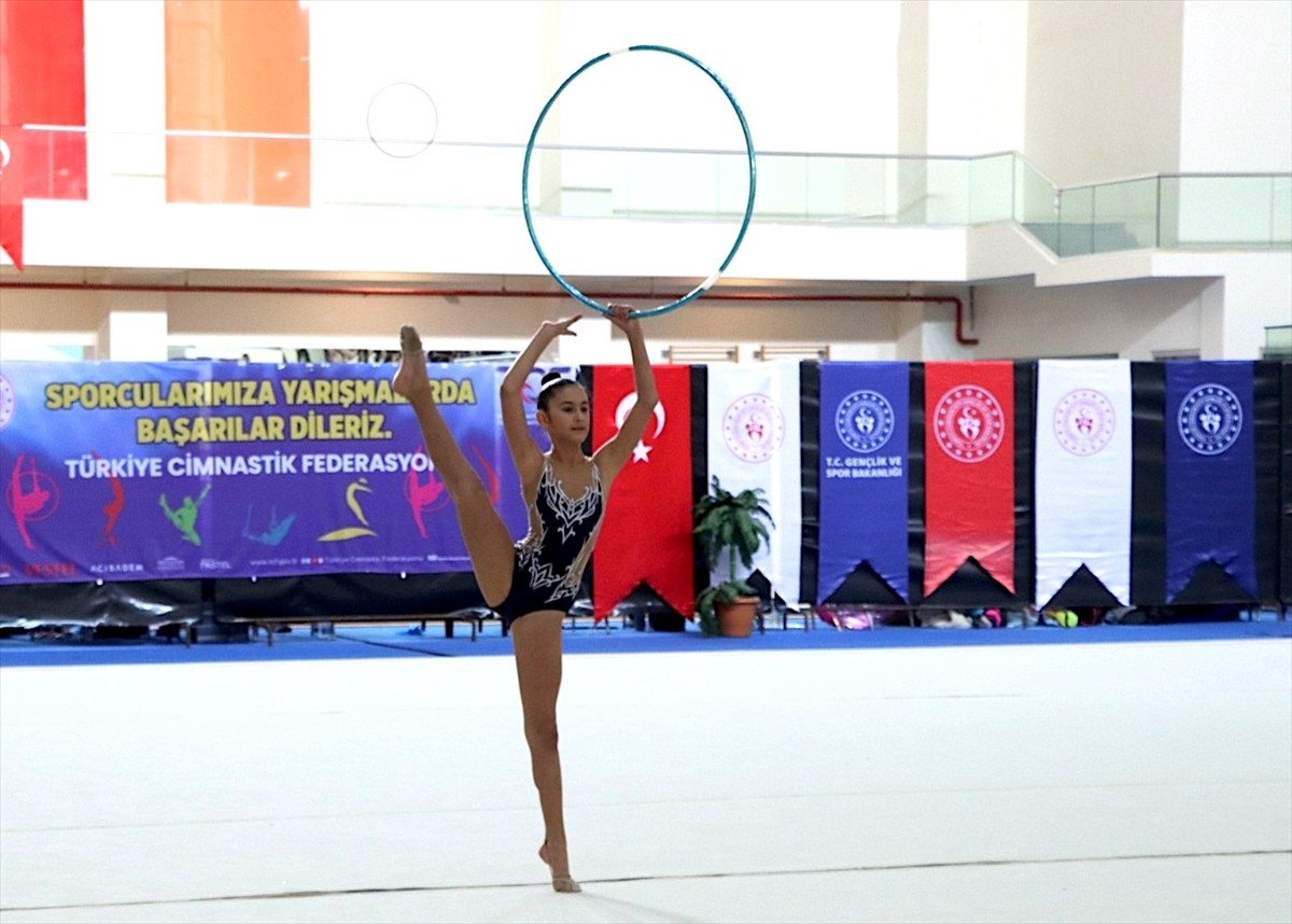 Türkiye Cimnastik Federasyonunca Mersin düzenlenen Ritmik Cimnastik Küçükler Federasyon Kupası...