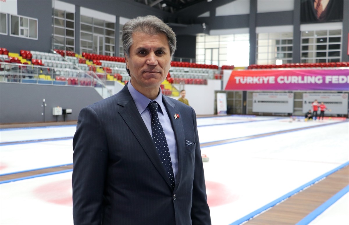 Türkiye Curling Federasyonu Başkanı Kenan Şebin, Milano-Cortina 2026 Kış Olimpiyat Oyunları'na...
