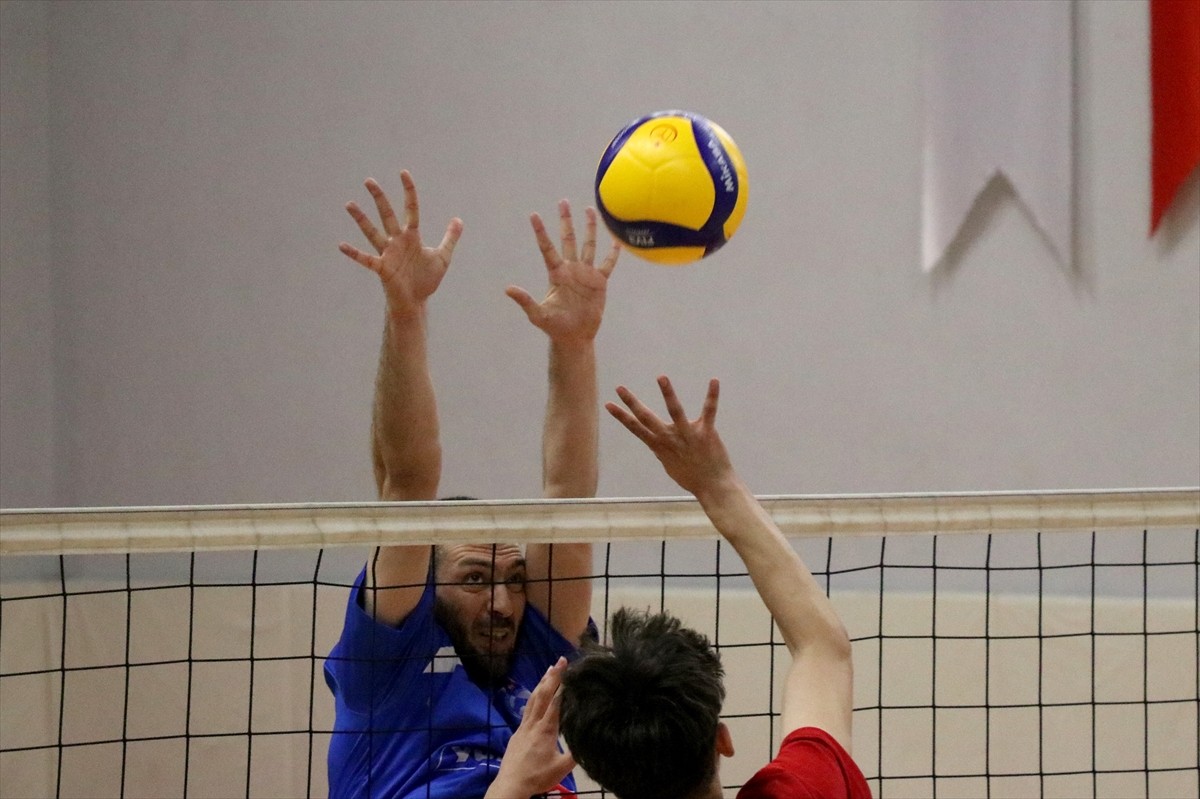 Türkiye Voleybol Federasyonu tarafından düzenlenen İşitme Engelliler Türkiye Voleybol Şampiyonası...