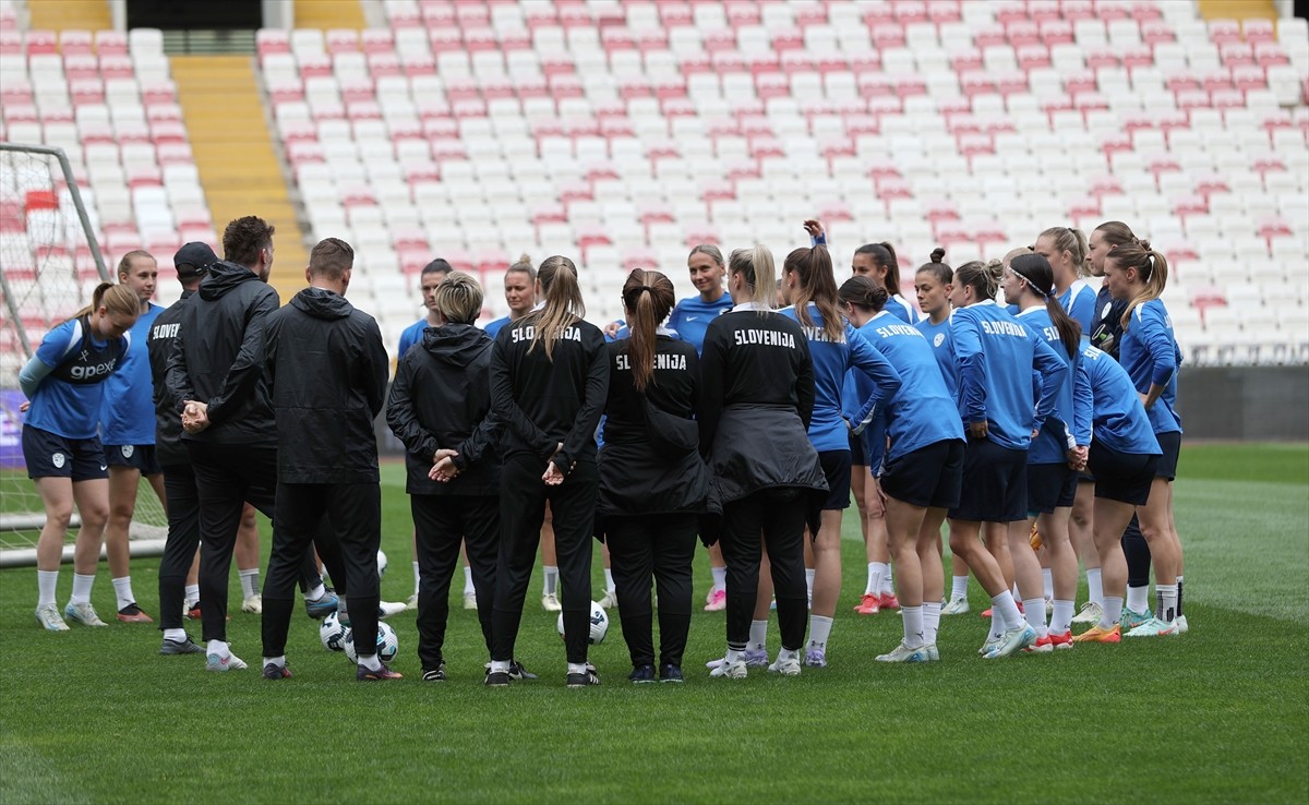 UEFA Uluslar B Ligi 2. Grup dördüncü maçında yarın A Milli Kadın Futbol Takımı'na konuk olacak...