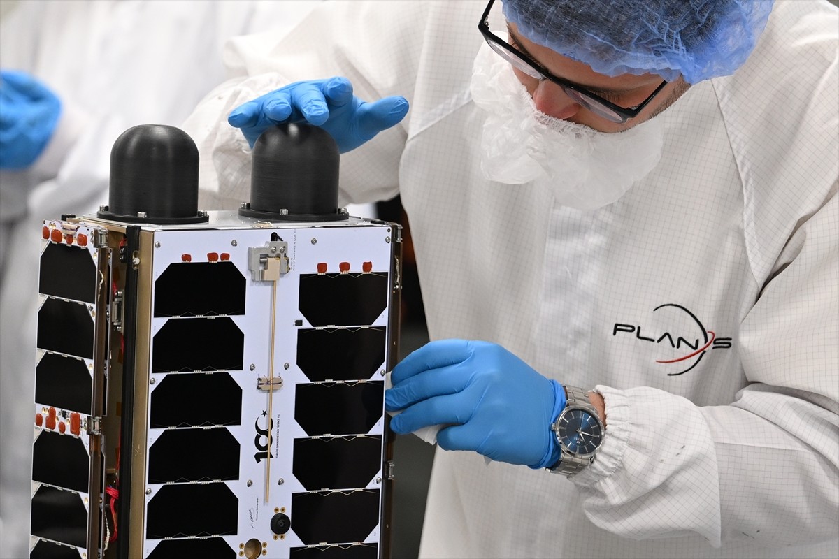 Uydu tabanlı IoT (nesnelerin interneti) haberleşme sistemleri ile doğal afetlerde yaşanabilecek...