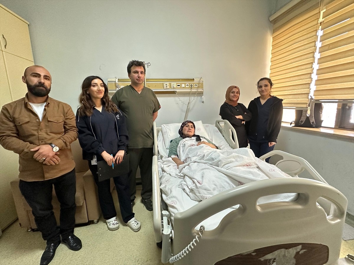 Van'da beyin kanaması geçiren 8 haftalık hamile Elif İşnas, 4 saat süren başarılı ameliyatla...