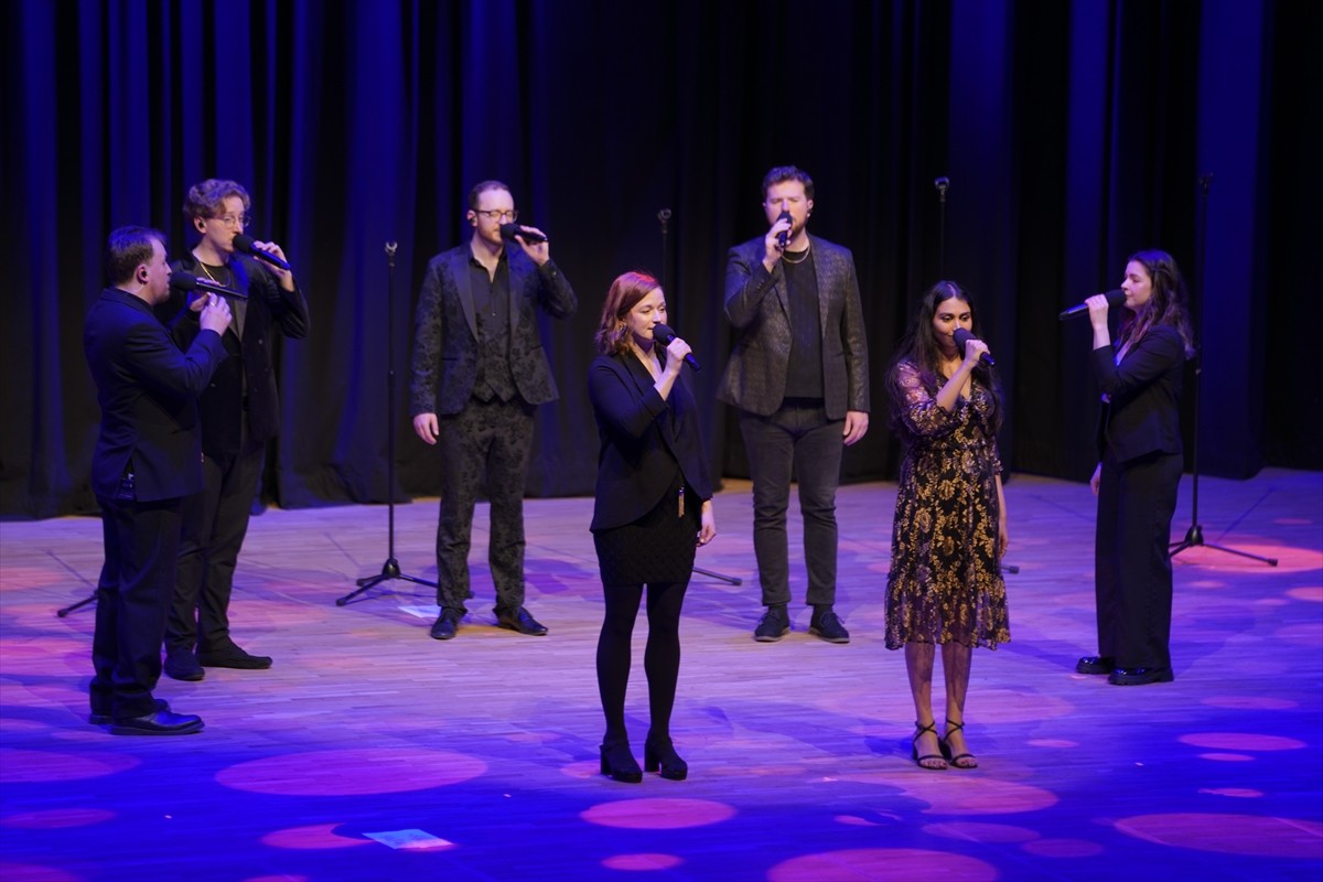 Vokal müziğin önde gelen isimlerinden 5 Grammy ödüllü The Swingles grubu, İstanbul Büyükşehir...