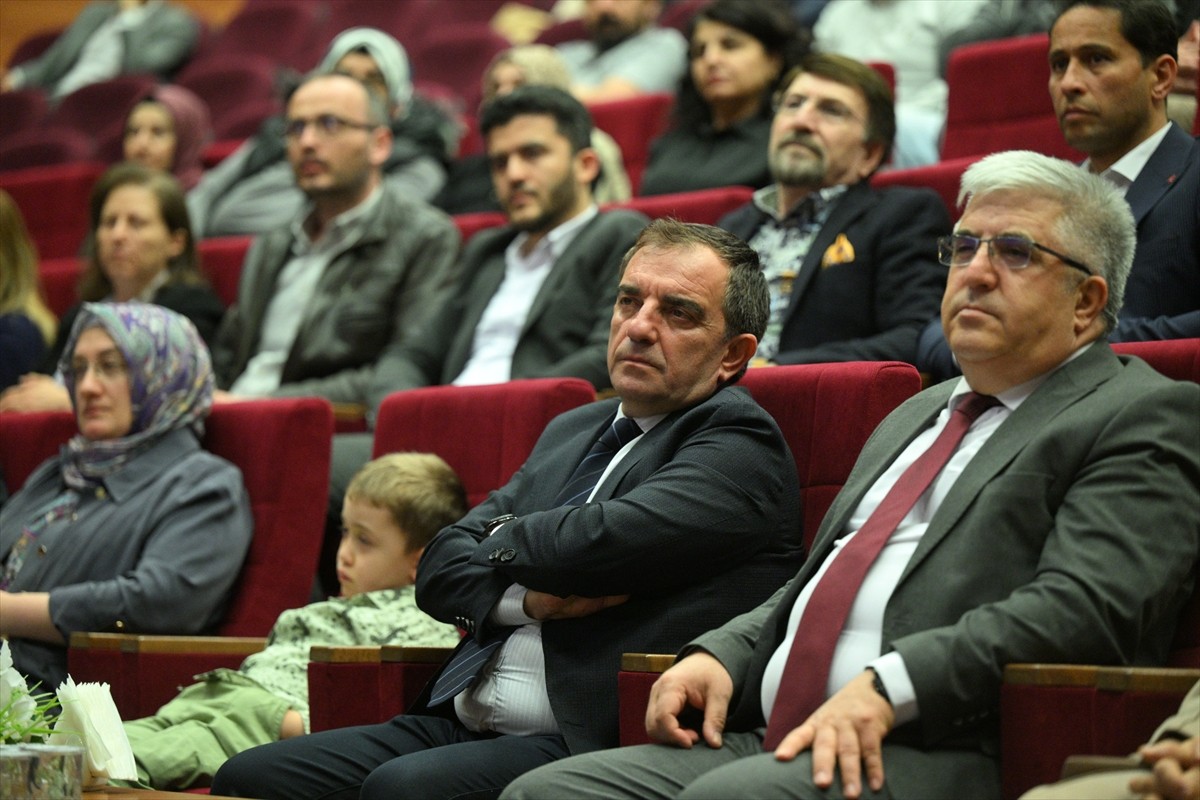 Yerli aşı TURKOVAC'ı geliştiren Erciyes Üniversitesi (ERÜ) Aşı Araştırma ve Geliştirme Uygulama ve...