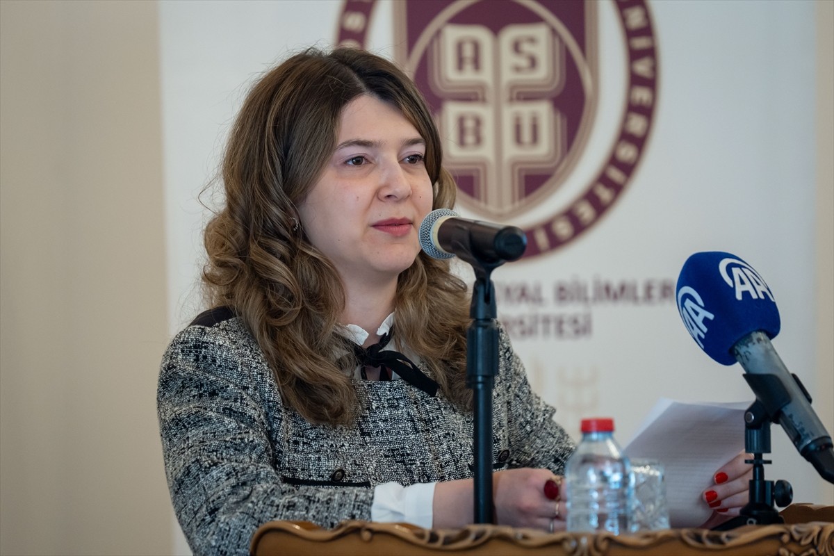 Ankara Sosyal Bilimler Üniversitesi (ASBÜ) ev sahipliğinde, "Doğumunun 100. Yılında Attila İlhan...