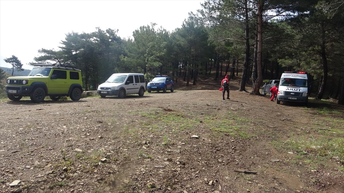 Çanakkale'nin Ayvacık ilçesine bağlı Küçükkuyu beldesinde doğa yürüyüşünde kaybolan Çevre...