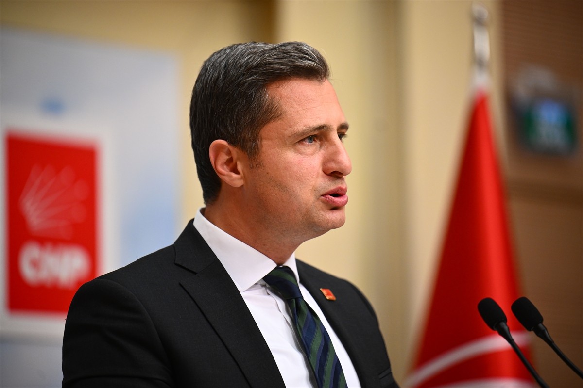 CHP Genel Başkan Yardımcısı ve Parti Sözcüsü Deniz Yücel,  MYK gündemine ilişkin basın toplantısı...