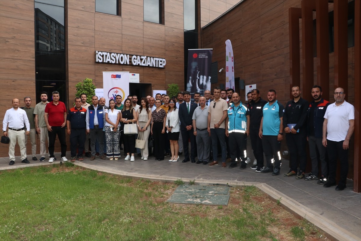 Cumhurbaşkanlığı İletişim Başkanlığının proje ortaklığında Gaziantep'te, "Doğal Afet Mağdurlarını...