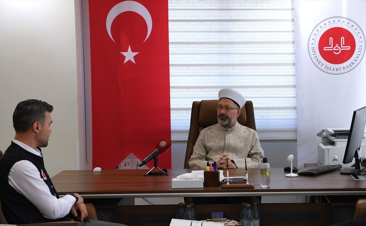 Diyanet İşleri Başkanı Ali Erbaş, 2025 Hac Organizasyonu kapsamında Medine'de yürütülen hac...